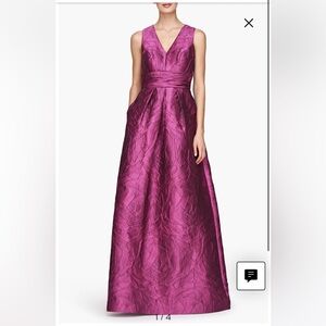 Mariah Crinkle Pleated Gown (Kay Unger)